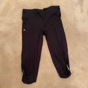Athleta cropped leggings